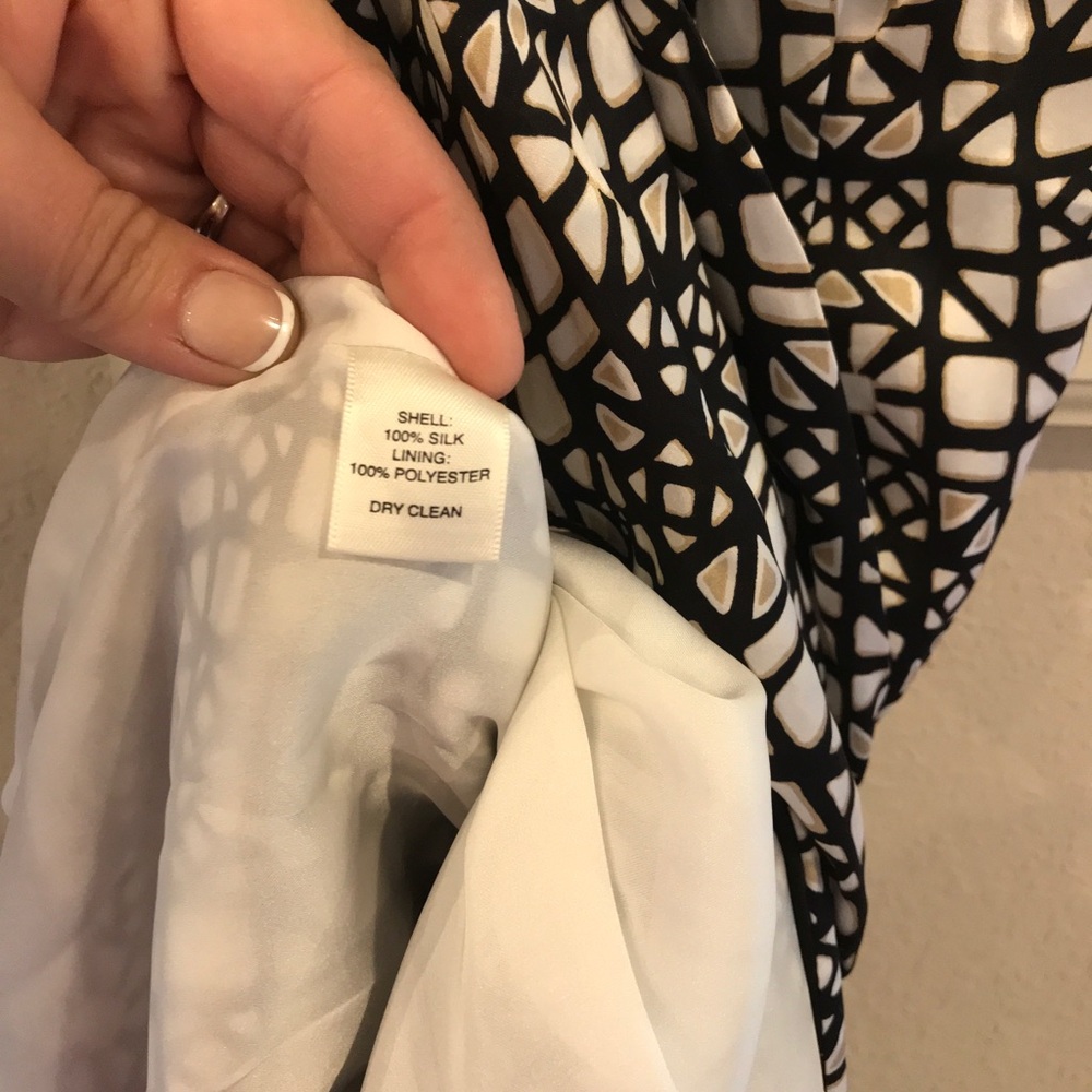 White House Black Market Black and White Geometric Midi Dress - Picture 7 of 7